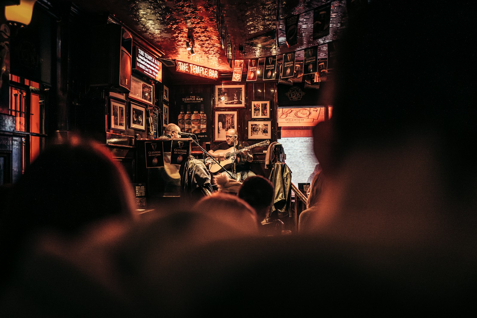 Live-Musik & Kneipenbühnen – wo Musik und Bier zusammenkommen